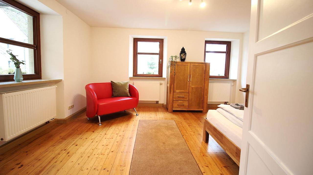 Ferienwohnung Am Wasserschloss 1-3 Ochsenfurt Exteriör bild